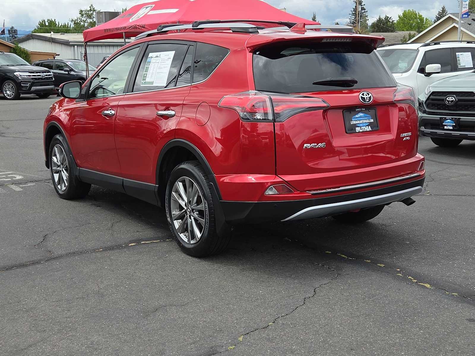 Used 2017 Toyota RAV4 Limited w/ All Weather Liner Package AWD/4WD image 12
