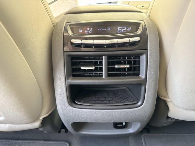 Used 2018 Cadillac XT5 Luxury w/ Driver Awareness Package image 14