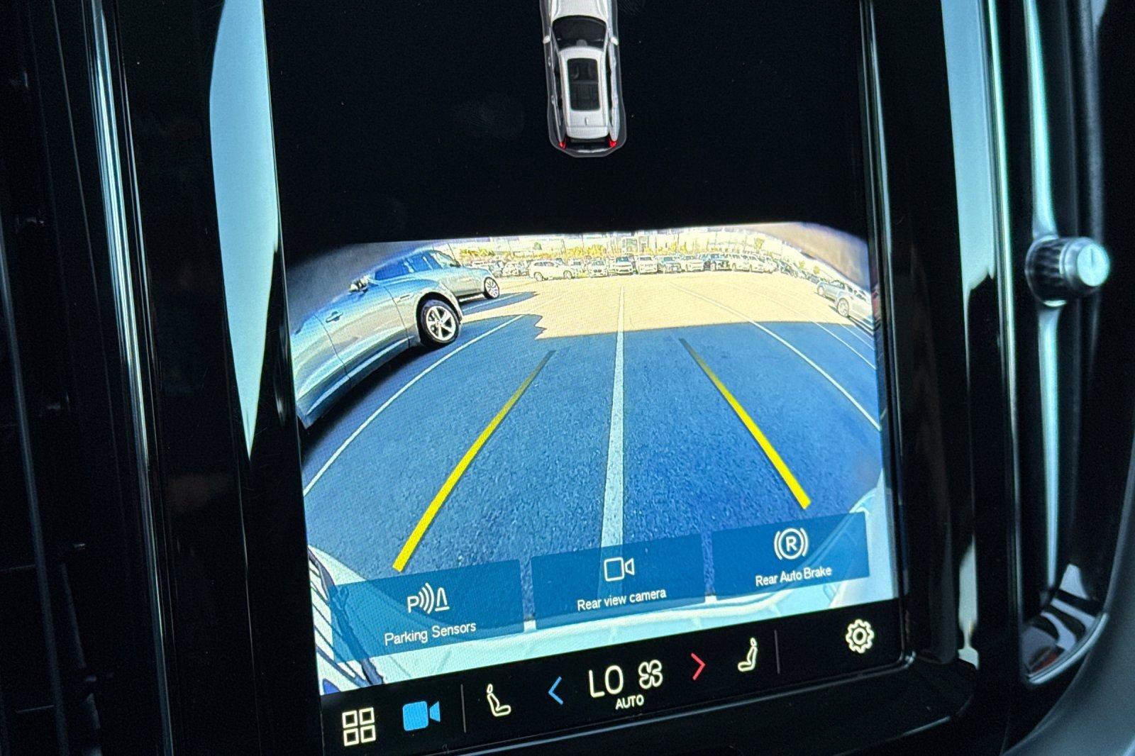 Used 2025 Volvo XC60 B5 Core w/ Protection Package Premier image 22