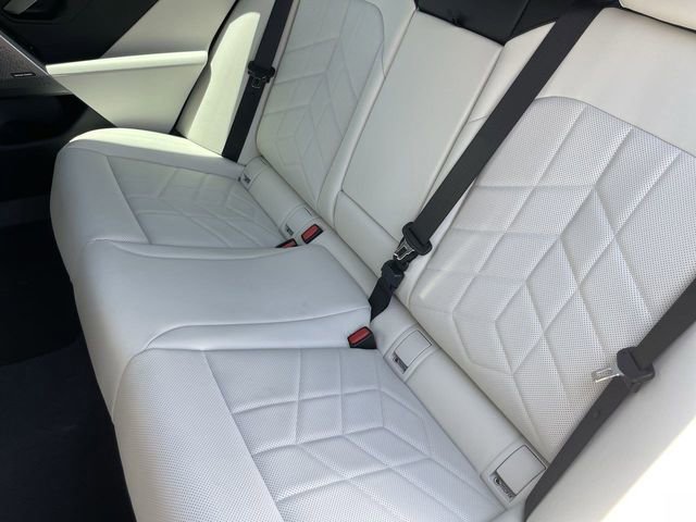 Used 2025 BMW 530i image 16