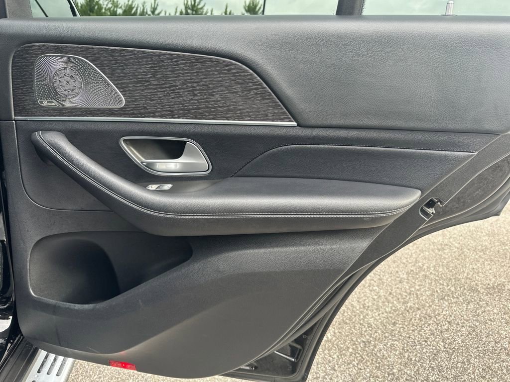 Used 2022 Mercedes-Benz GLE 450 4MATIC w/ AMG Line Exterior image 34