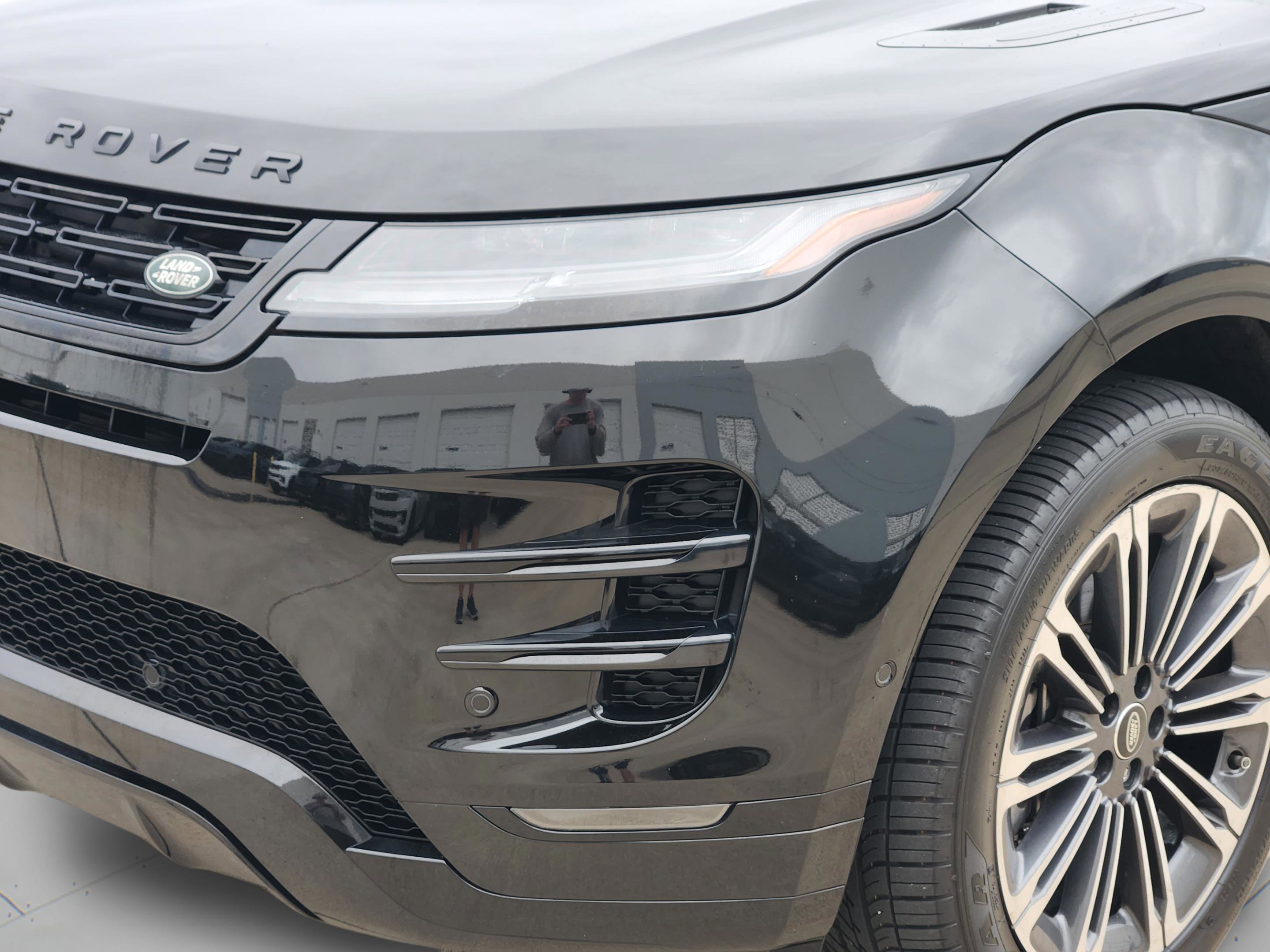 Certified 2024 Land Rover Range Rover Evoque Dynamic SE image 30