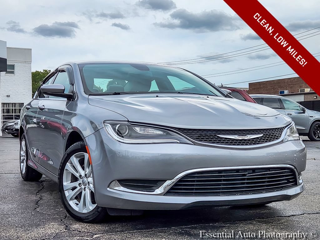 Used 2017 Chrysler 200 Limited Platinum FWD image 1