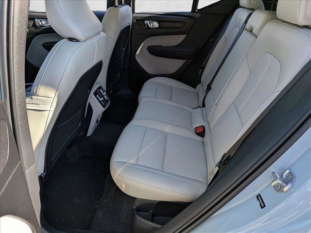 Used 2019 Volvo XC40 T5 Momentum image 20