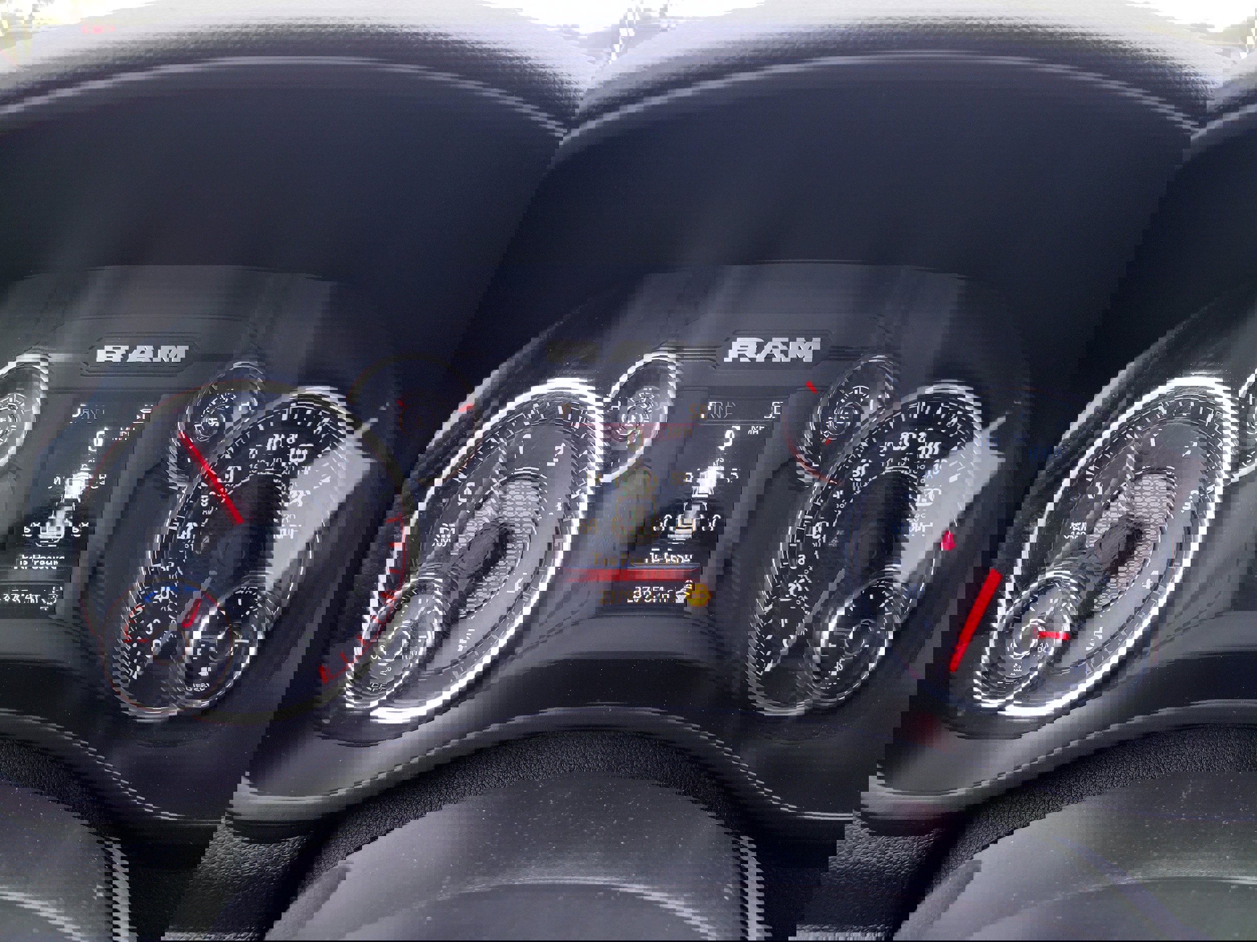 Used 2024 RAM 2500 Big Horn w/ Sport Appearance Package image 36