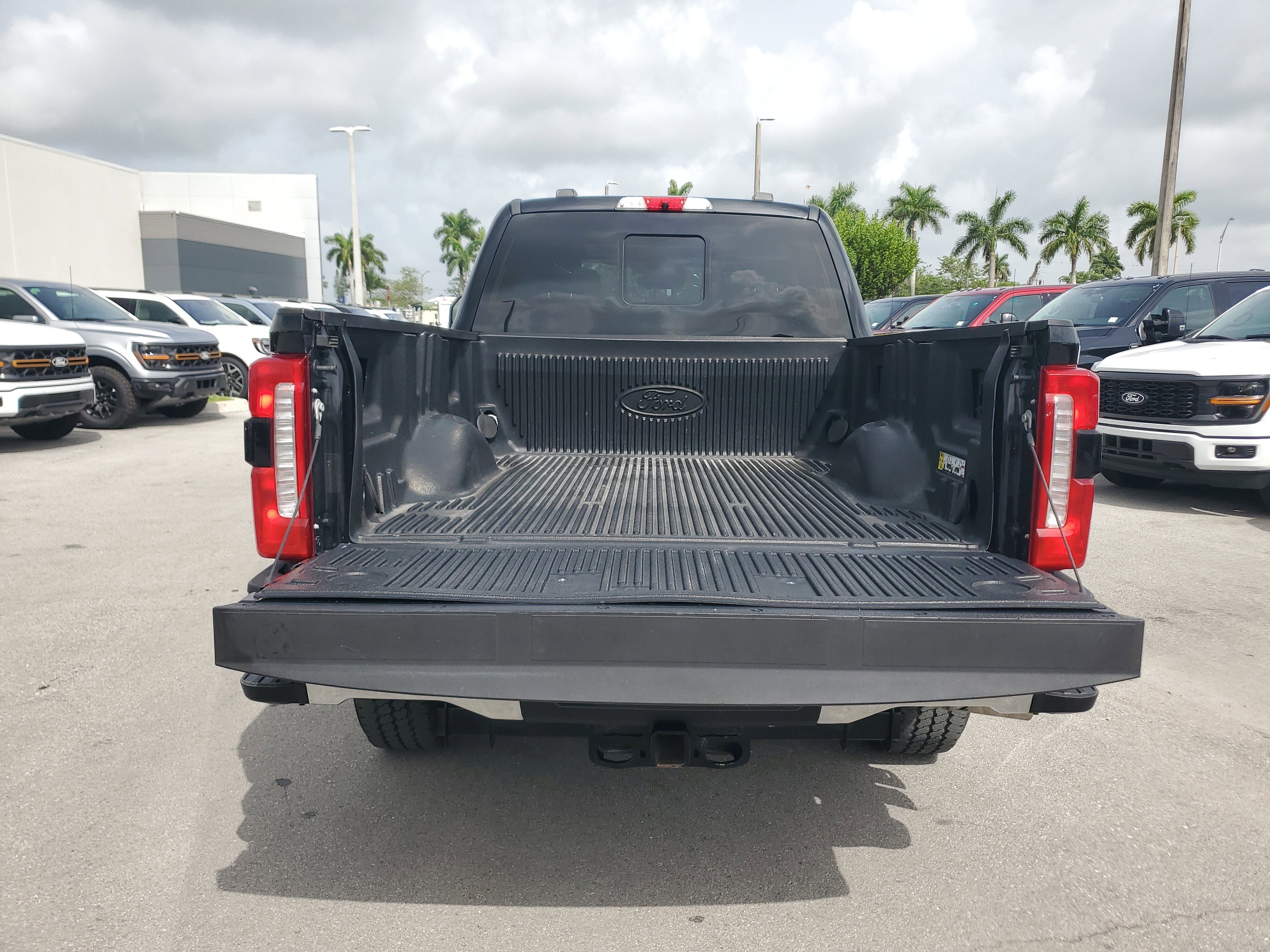 Used 2023 Ford F250 Lariat image 29