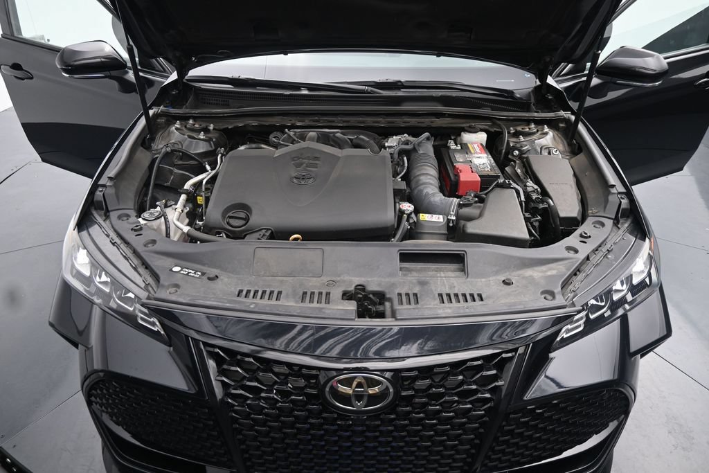 Used 2021 Toyota Avalon XSE FWD image 14