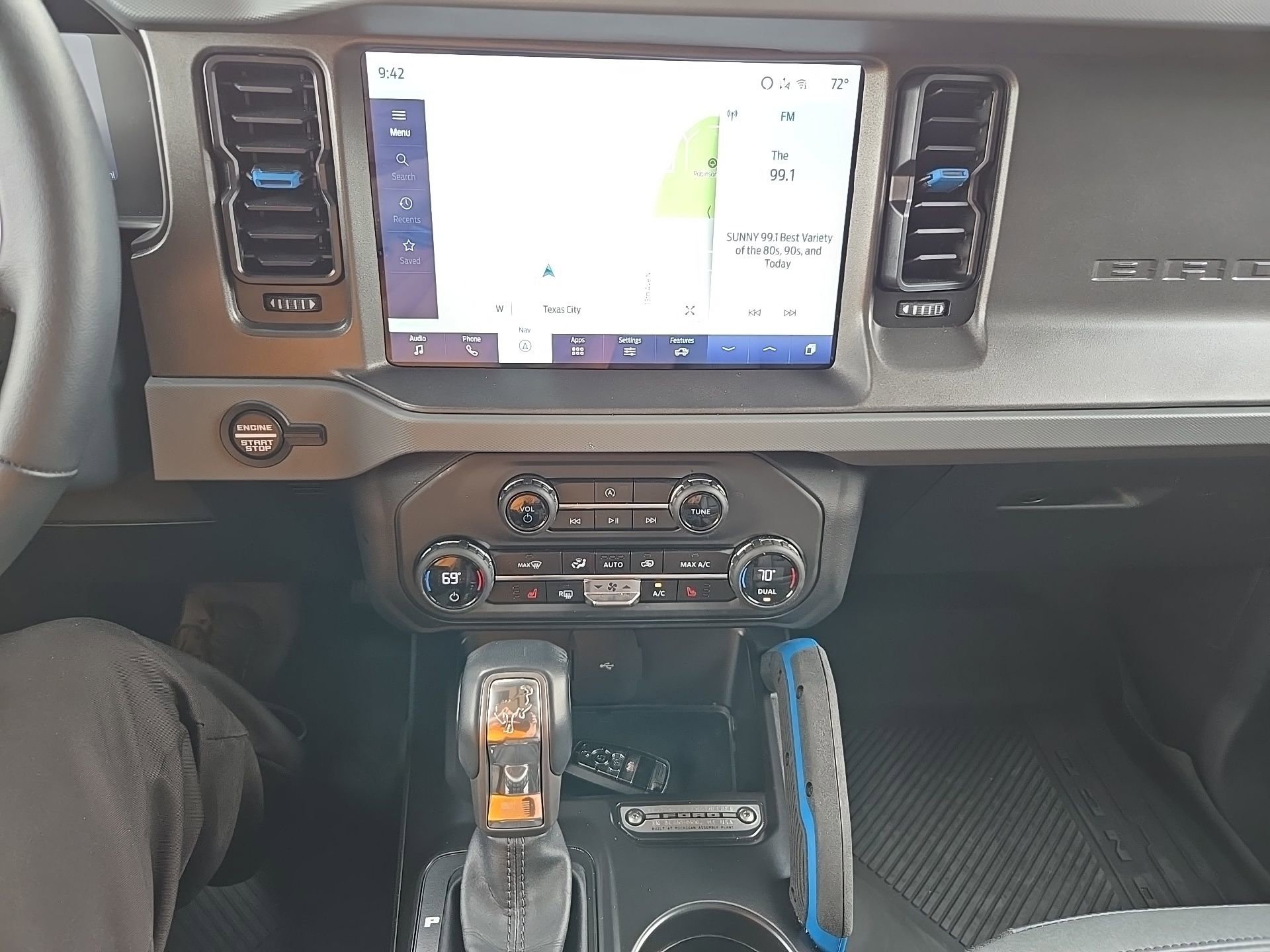 Used 2024 Ford Bronco Black Diamond image 4