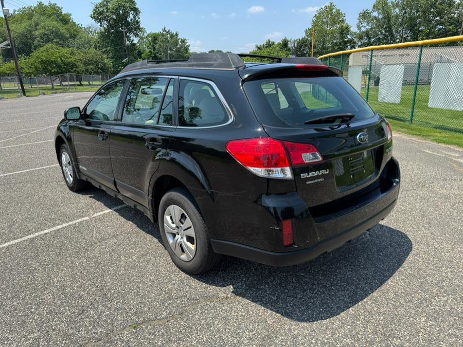 Used 2011 Subaru Outback 2.5i image 3