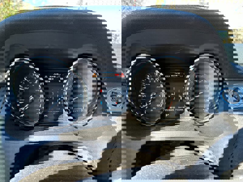 Used 2012 Land Rover Range Rover Evoque Dynamic image 17