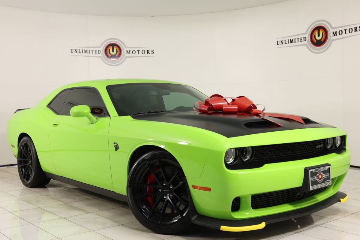 Used 2023 Dodge Challenger SRT Hellcat w/ Driver Convenience Group RWD image 1