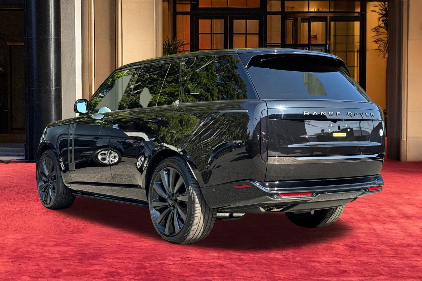 New 2026 Land Rover Range Rover SV AWD/4WD image 3