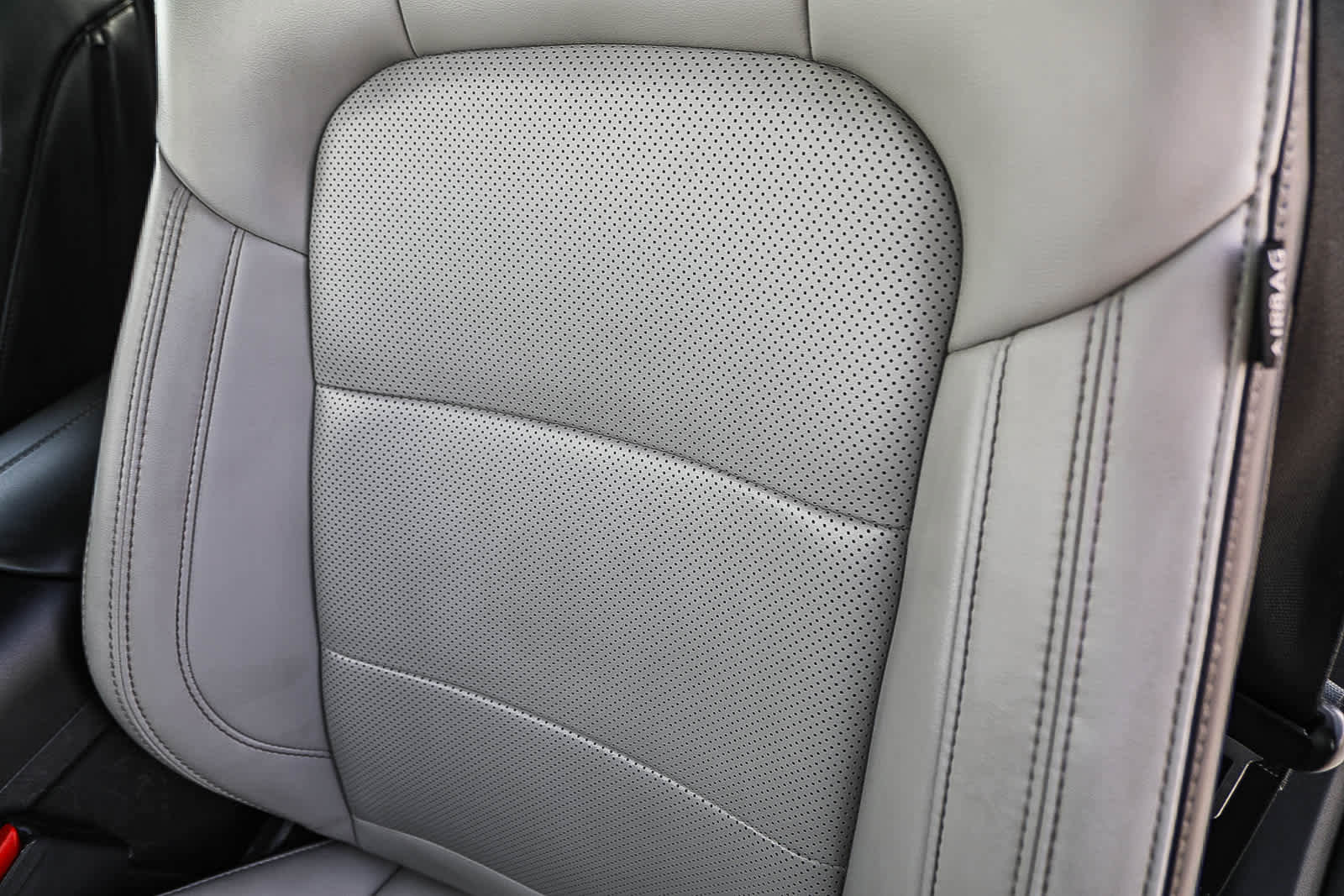 Used 2024 Ford Mustang Premium image 25