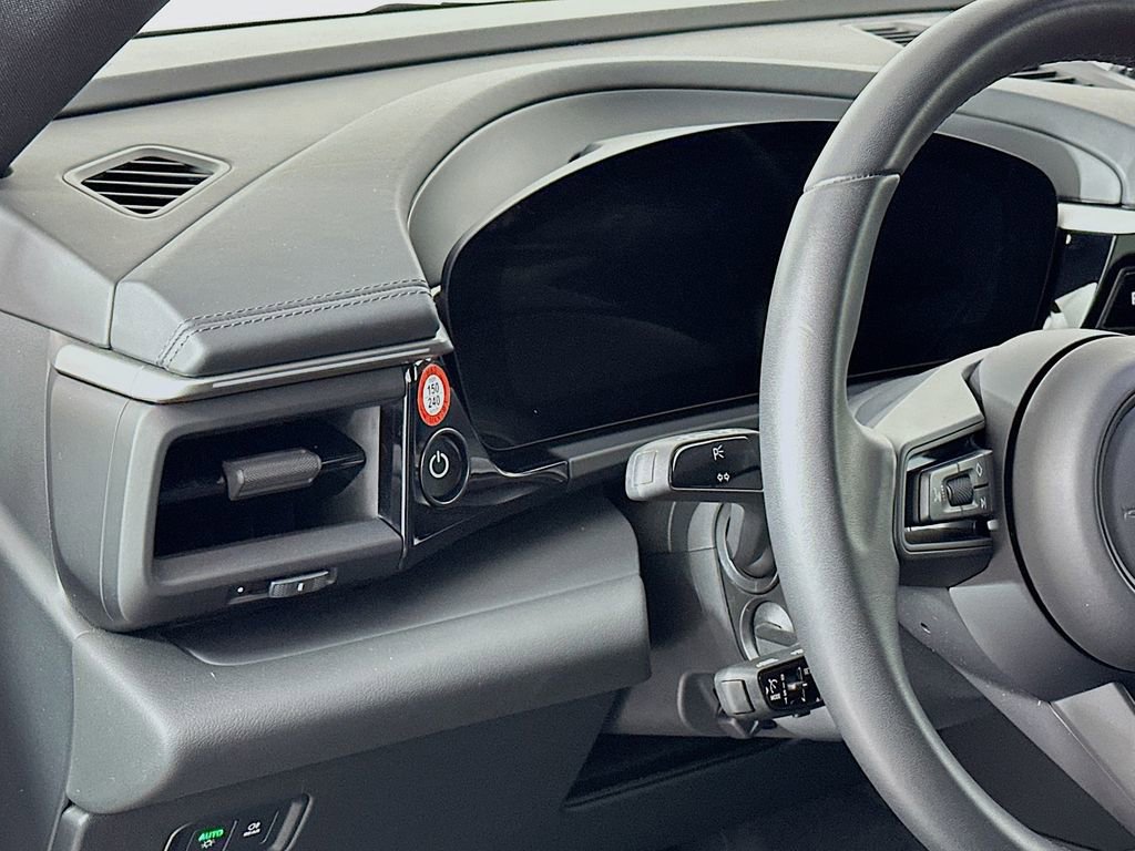 Used 2025 Porsche Macan 4S Electric image 11