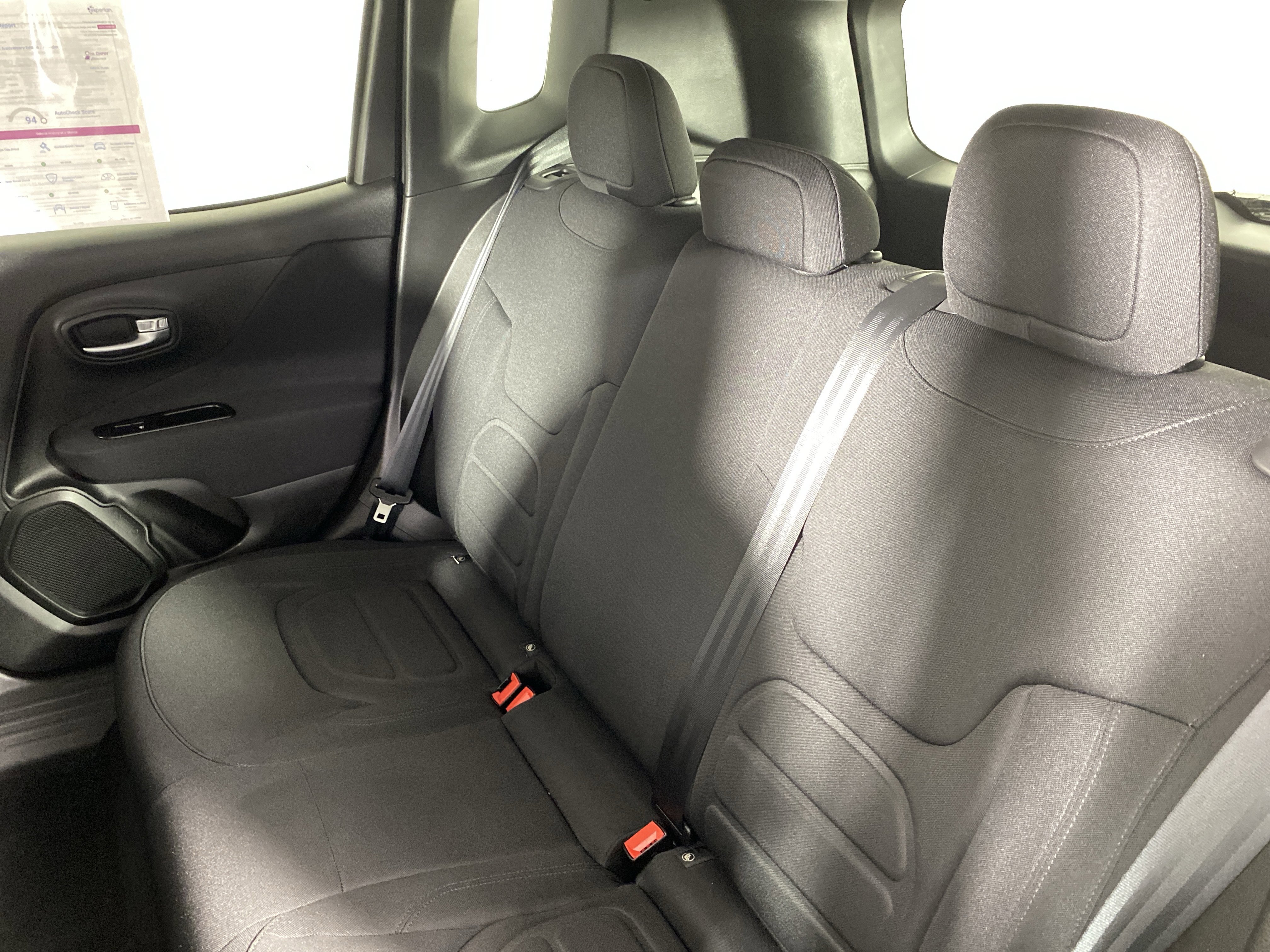 Used 2021 Jeep Renegade Latitude FWD image 28