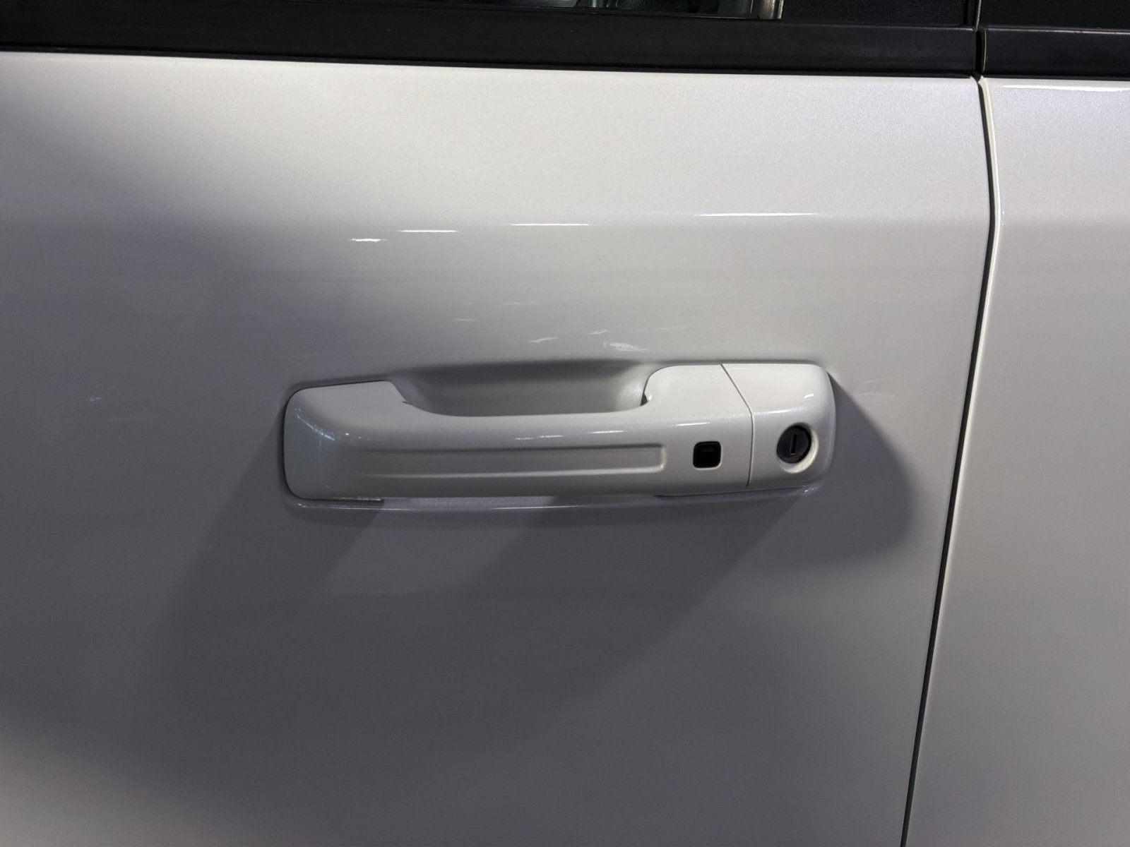 Used 2019 RAM 1500 Laramie AWD/4WD image 15