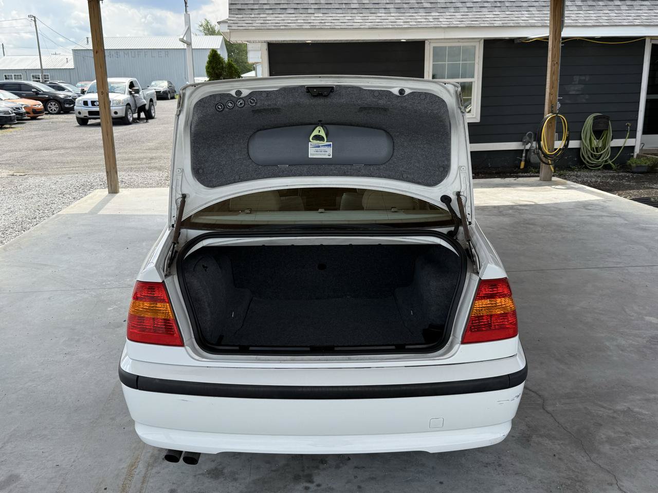 Used 2003 BMW 325i Sedan RWD image 22