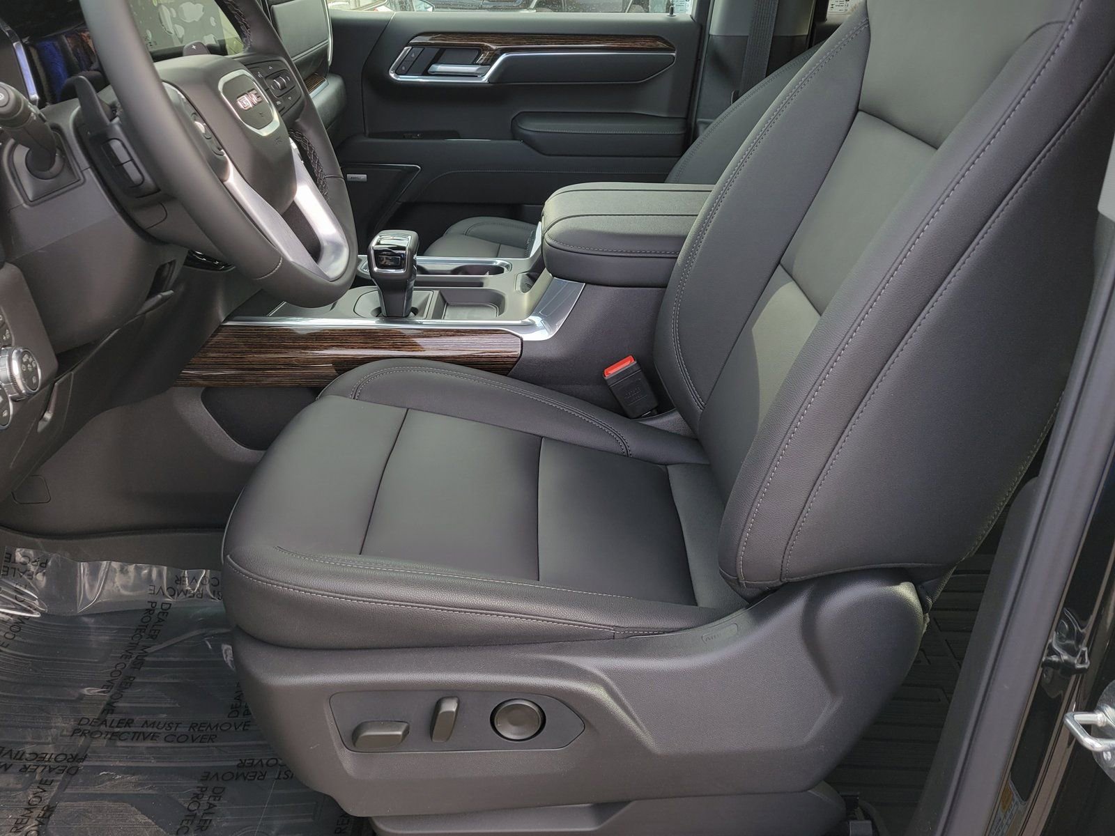 New 2026 GMC Sierra 1500 Elevation w/ Elevation Premium Package image 6