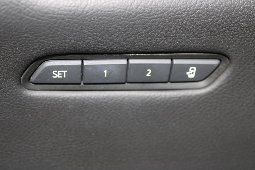 Used 2024 Cadillac XT5 Premium Luxury AWD/4WD image 36