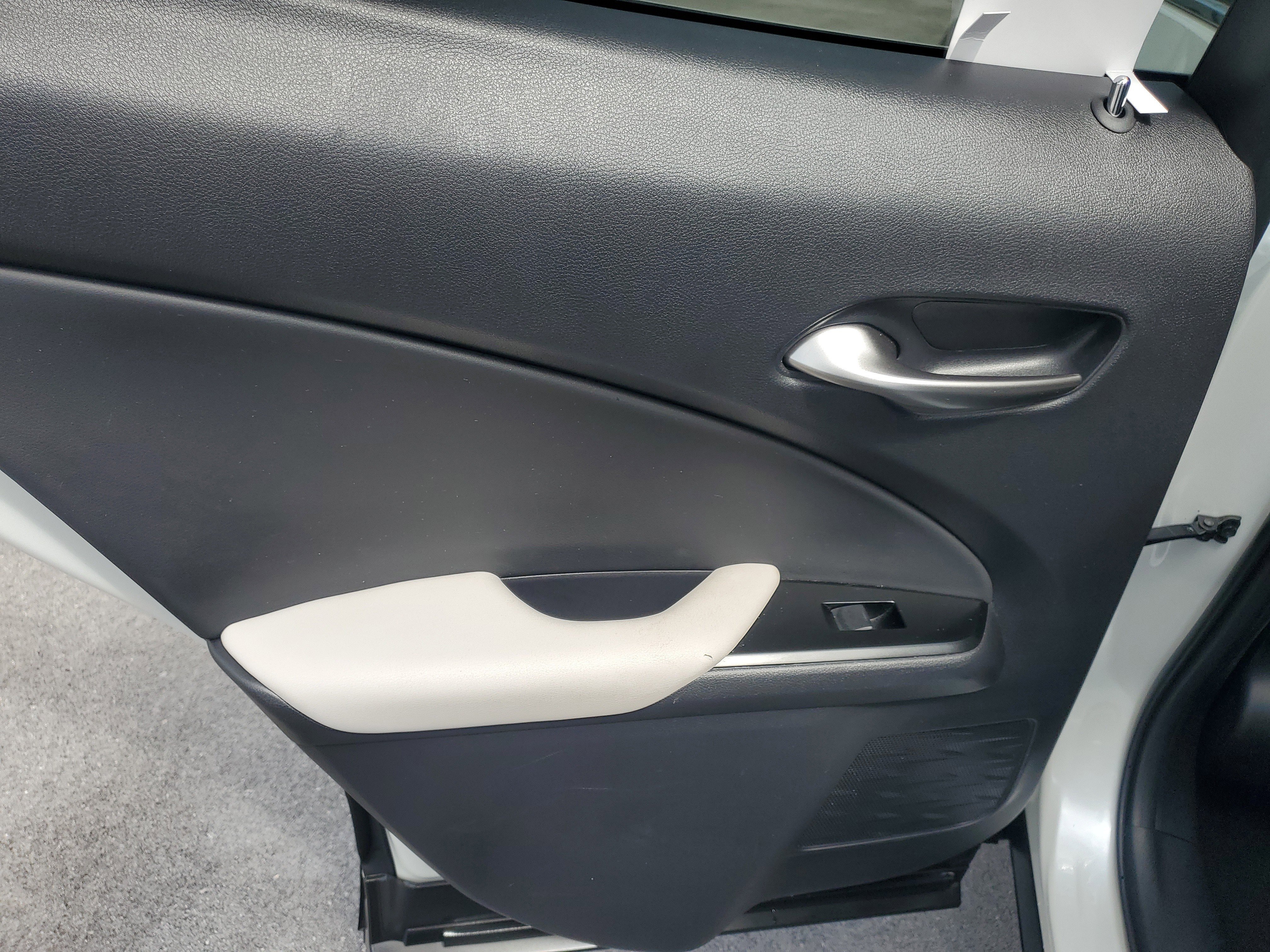 Certified 2024 Lexus UX 250h FWD image 13