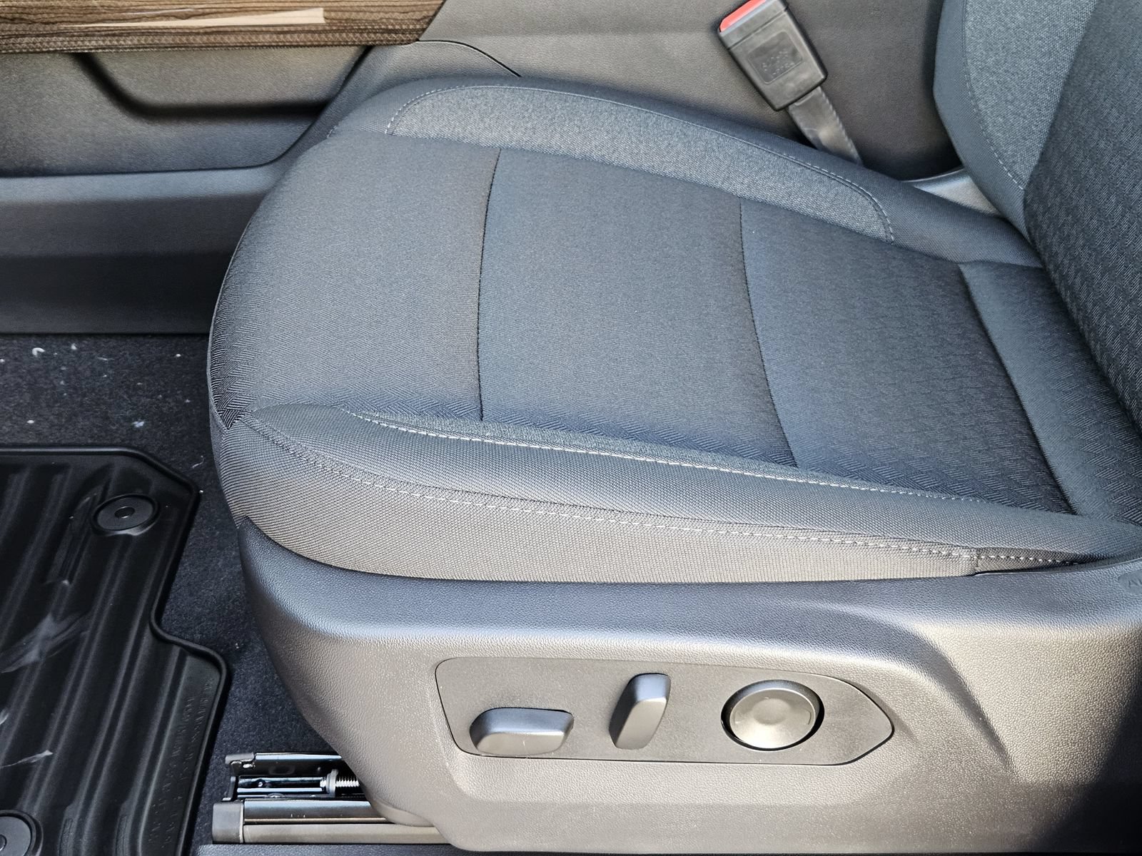 New 2026 Chevrolet Silverado 1500 LT w/ Texas Edition Plus RWD image 23