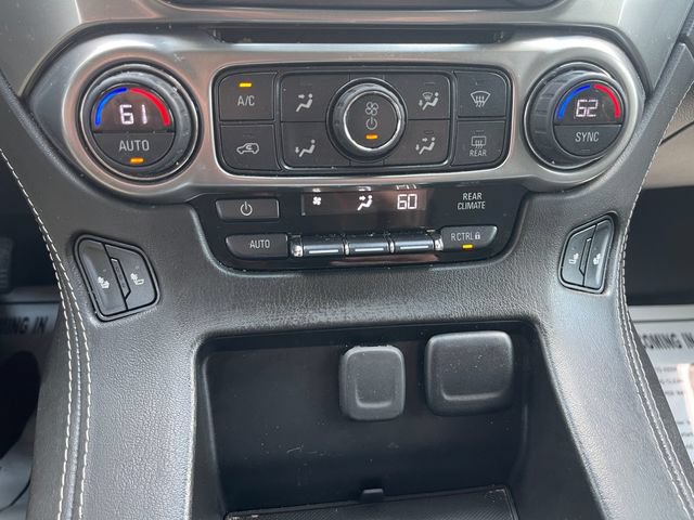 Used 2020 Chevrolet Suburban LT w/ Luxury Package AWD/4WD image 28