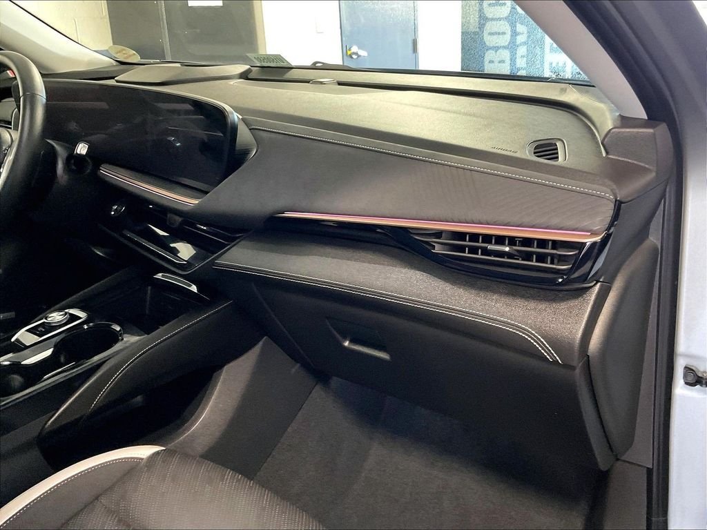 Used 2024 Buick Envision Sport Touring AWD/4WD image 13