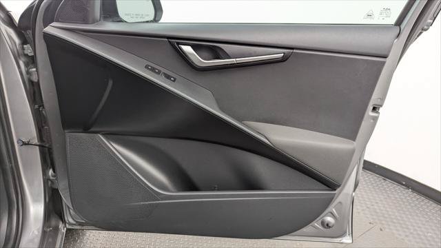 Used 2025 Kia Niro LX FWD image 21