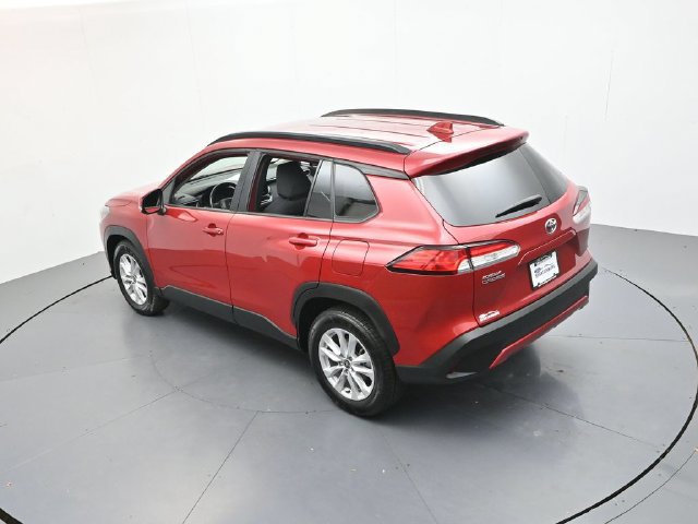 Used 2023 Toyota Corolla Cross LE FWD image 41