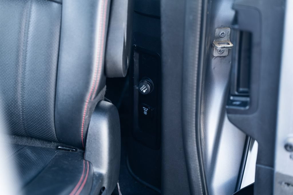 Used 2020 Dodge Grand Caravan GT FWD image 24