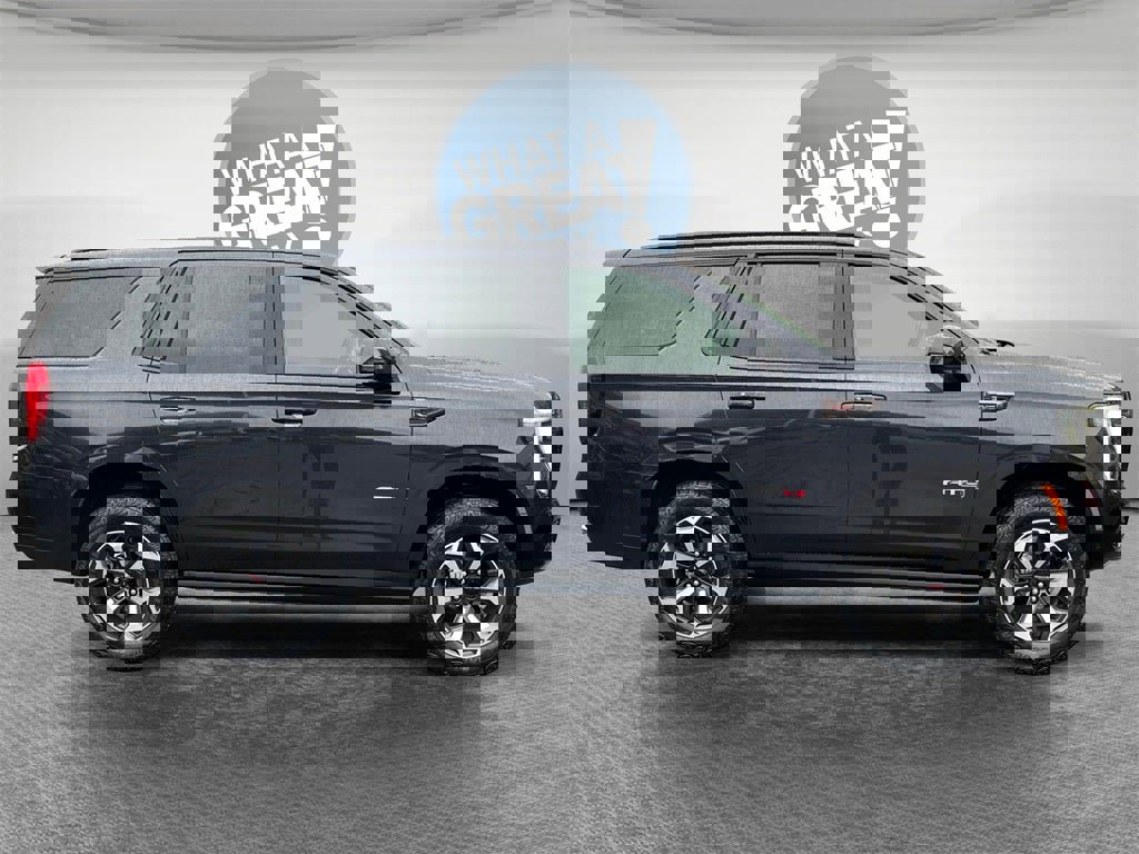 Used 2025 GMC Yukon AT4 Ultimate w/ LPO, Floor Liner Package image 2