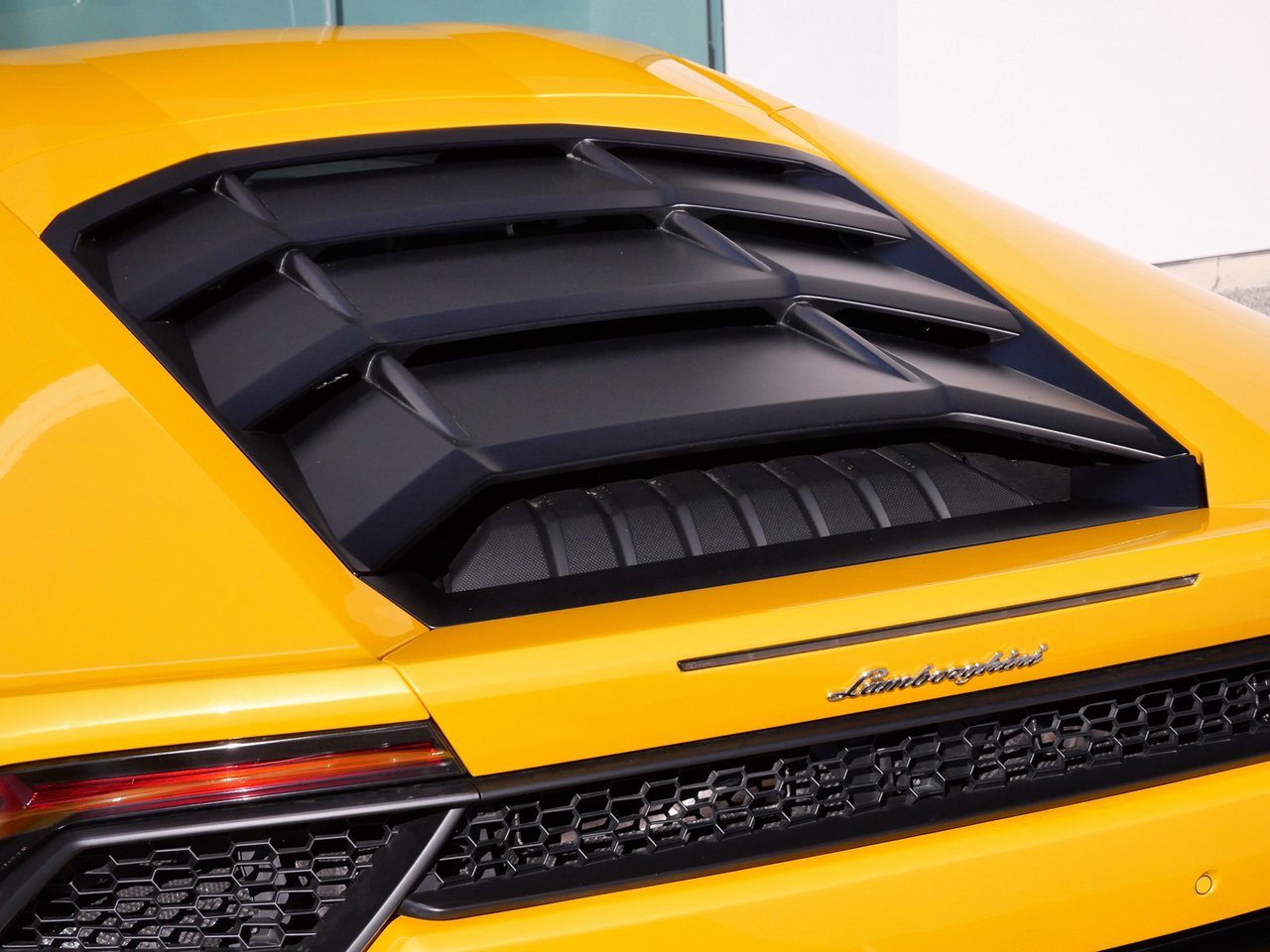 Used 2018 Lamborghini Huracan LP 580-2 image 11