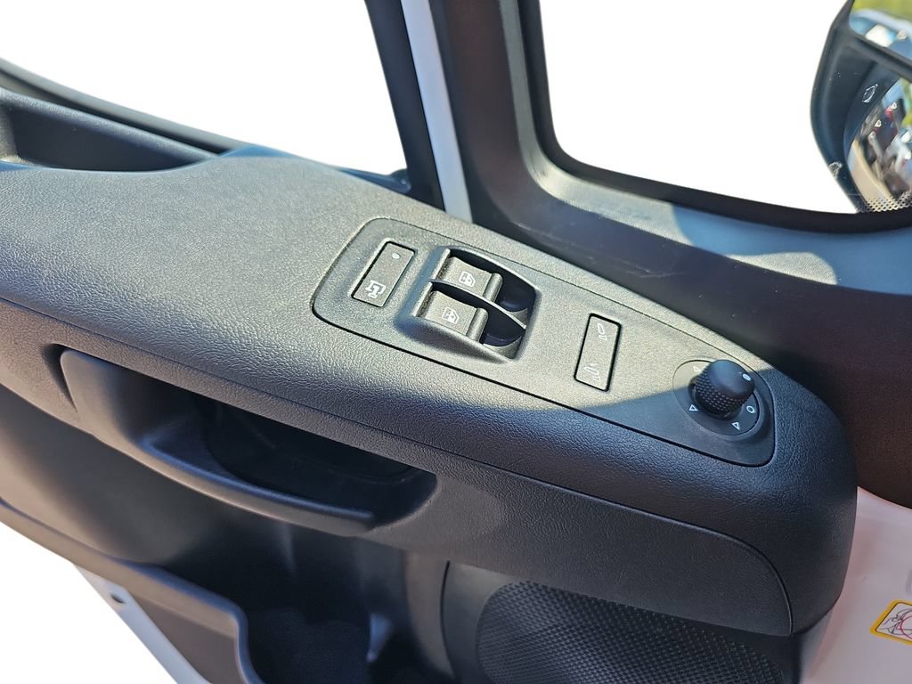 Used 2025 RAM ProMaster 2500 w/ Convenience Group FWD image 26
