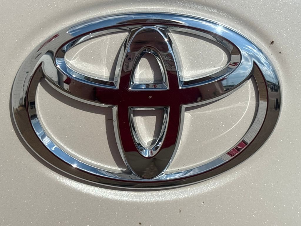 New 2026 Toyota Corolla Cross L image 28