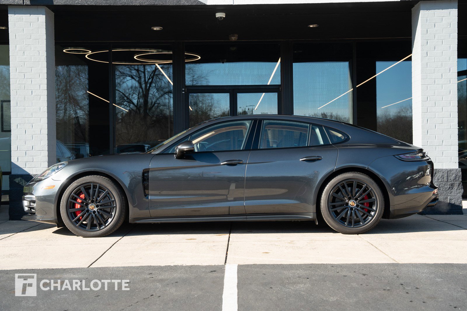 Used 2023 Porsche Panamera GTS image 7