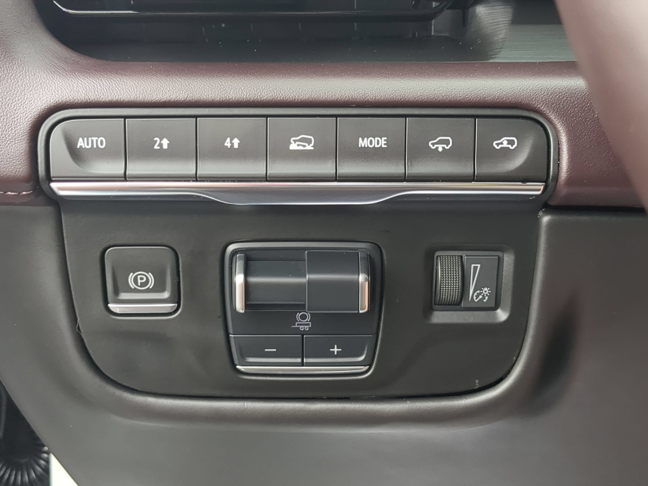 Certified 2023 Cadillac Escalade Sport Platinum AWD/4WD image 17