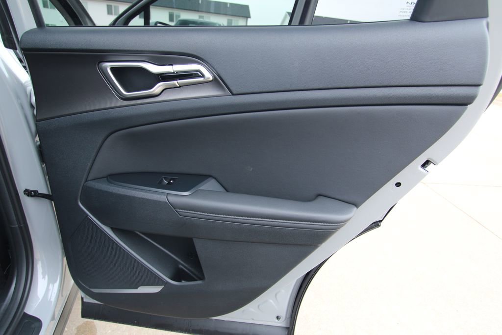 New 2026 Kia Sportage EX image 40
