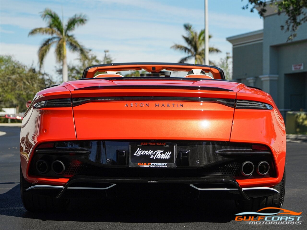 Used 2023 Aston Martin DBS Superleggera Volante RWD image 58