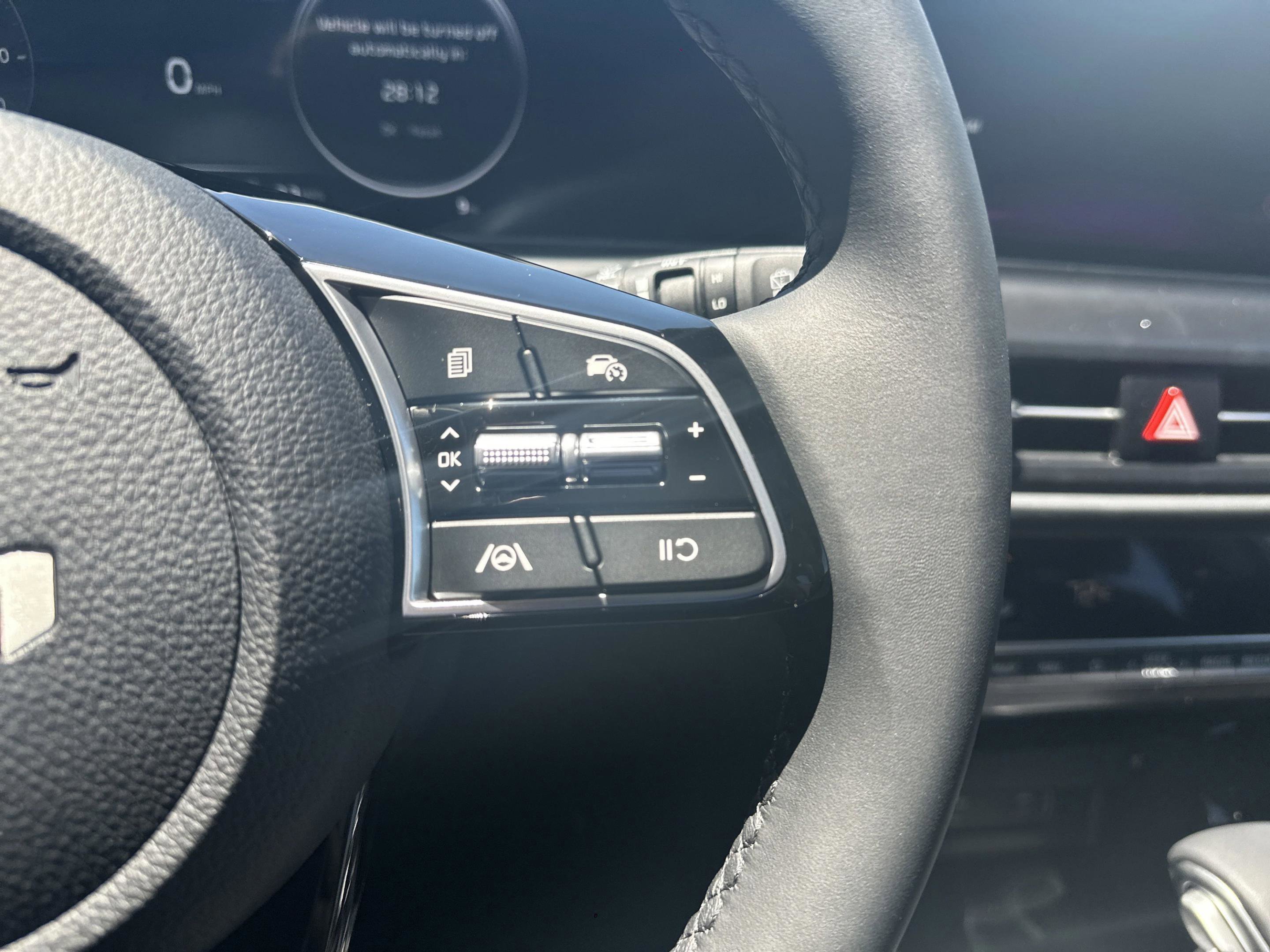 Used 2025 Kia Seltos EX w/ EX Sunroof Package image 16