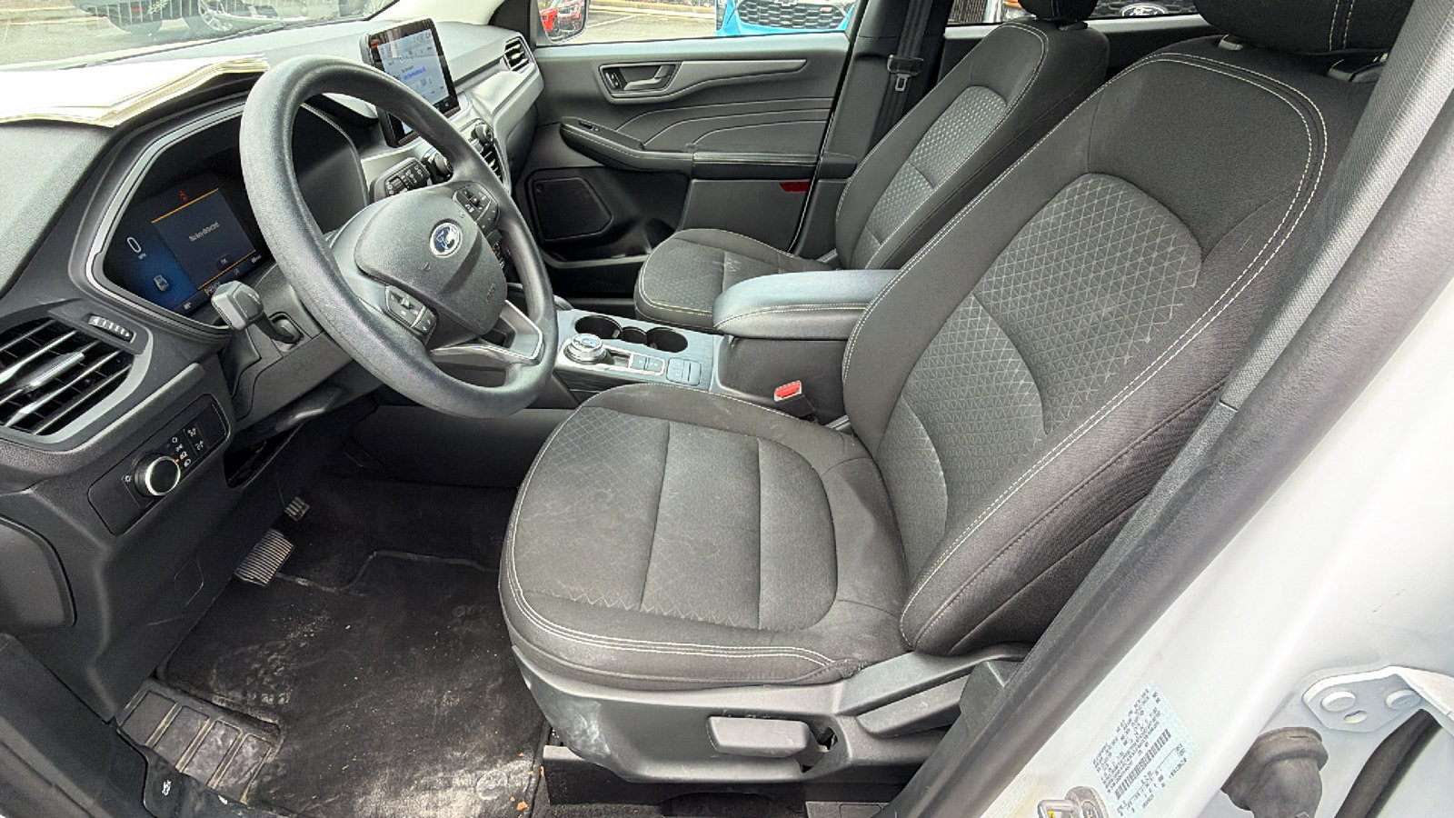 Used 2025 Ford Escape Active AWD/4WD image 15