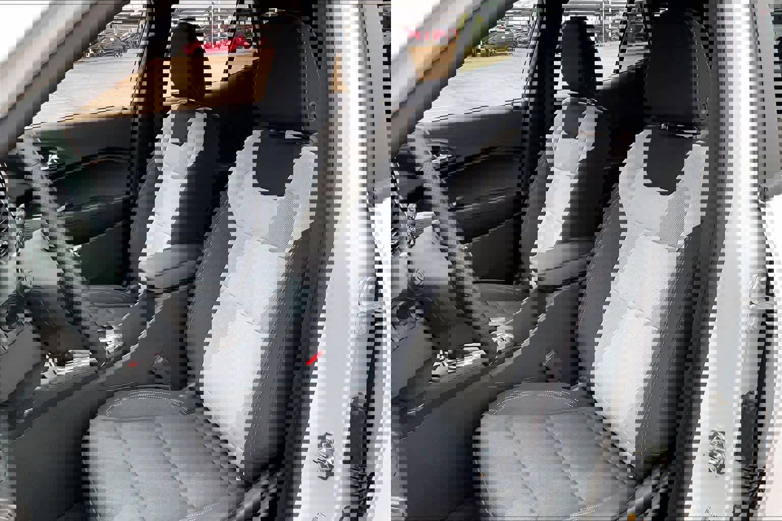 Certified 2025 Chevrolet Trax RS w/ Driver Confidence Package image 10