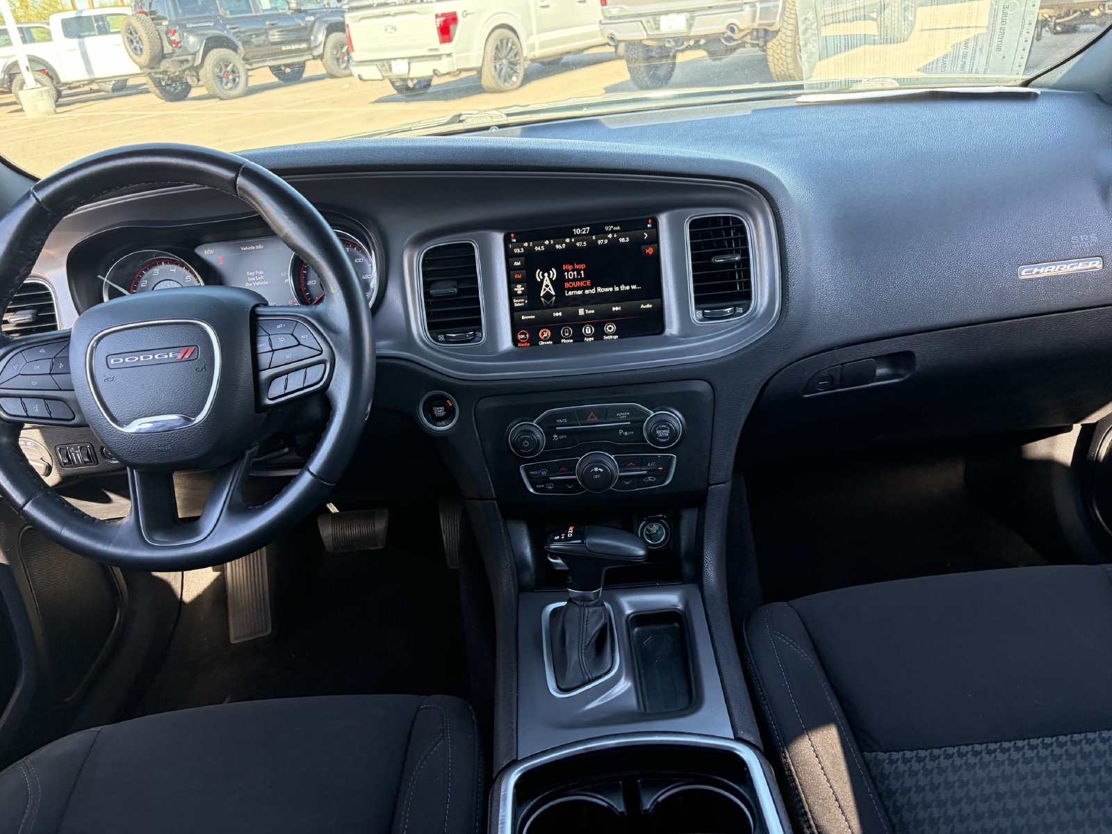 Used 2023 Dodge Charger SXT RWD image 18
