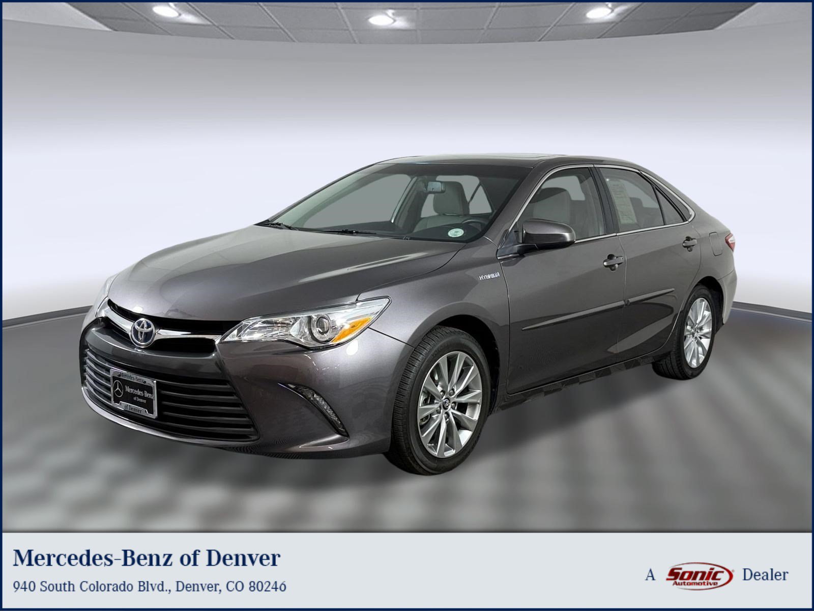Used 2015 Toyota Camry XLE w/ Moonroof Package FWD image 1
