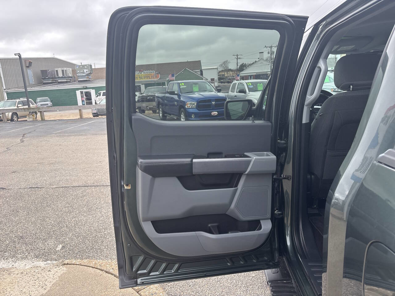 Used 2021 Ford F150 XLT image 26