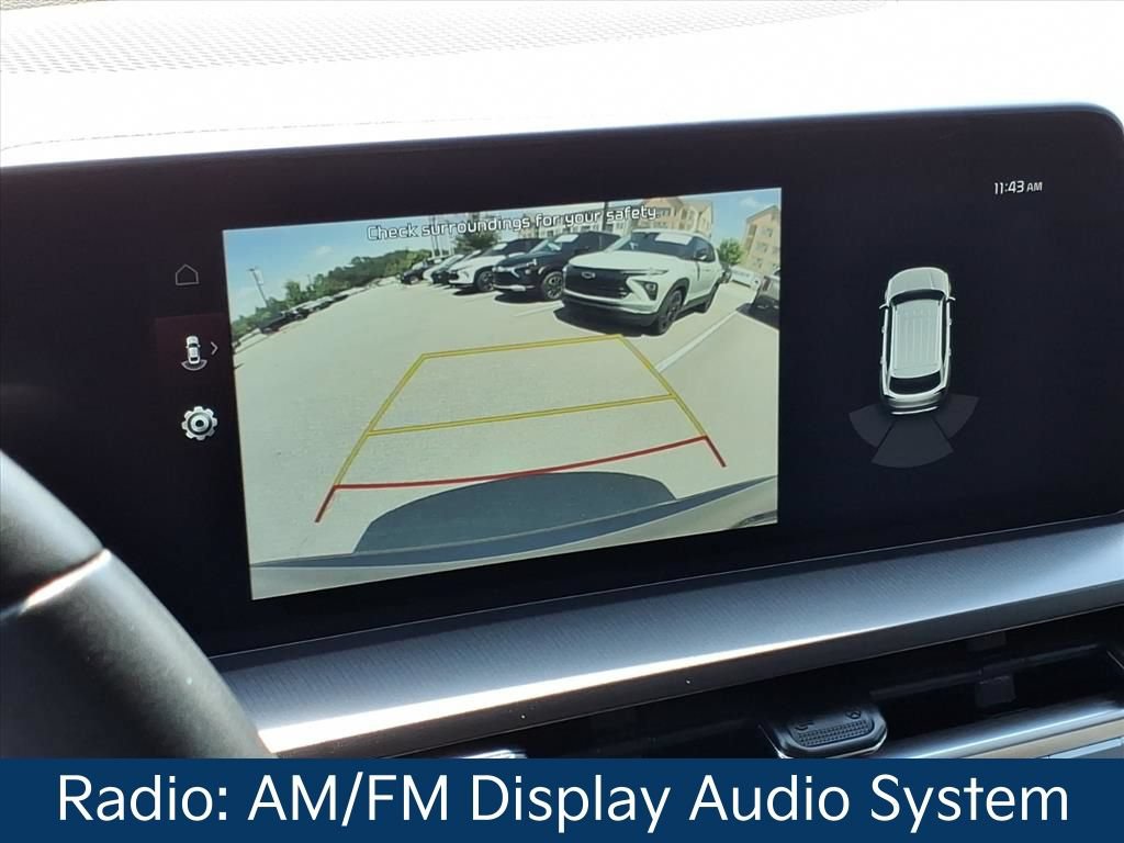 Used 2025 Kia Telluride S FWD image 3