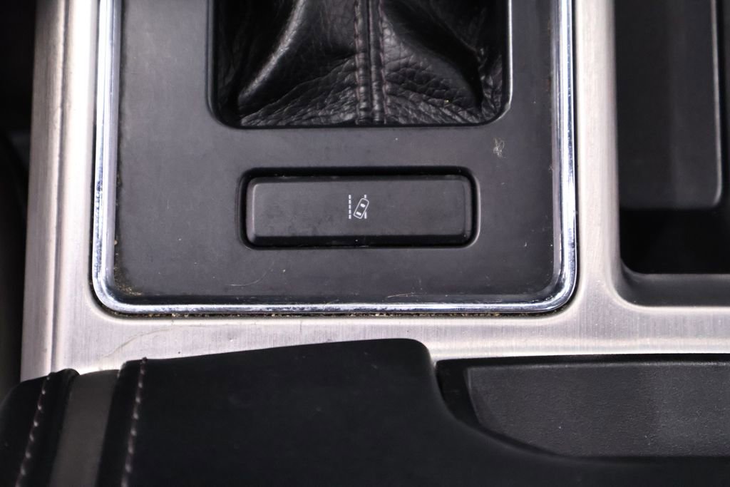 Used 2016 Ford F150 Platinum w/ Equipment Group 701A Luxury AWD/4WD image 36