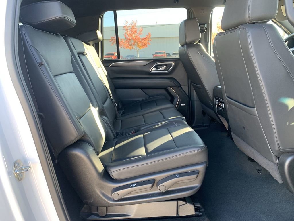 Certified 2024 Chevrolet Suburban LT image 25
