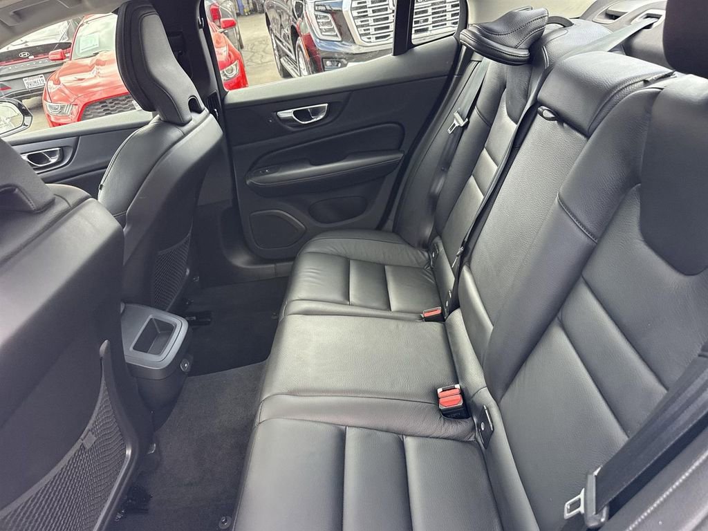 Used 2023 Volvo S60 B5 Plus w/ Protection Package Premier image 22