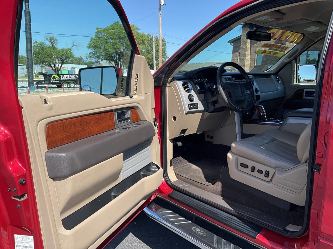 Used 2010 Ford F150 Lariat AWD/4WD image 27