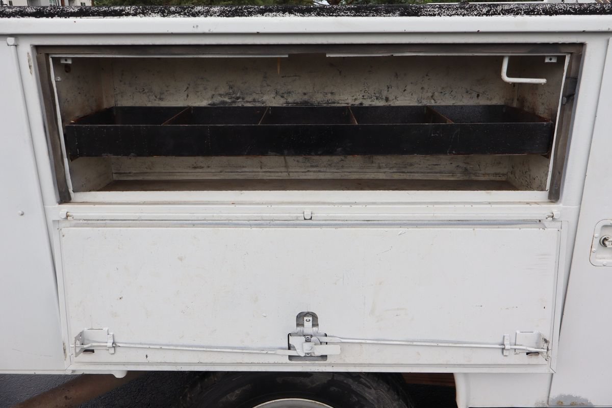 Used 2006 GMC Sierra 2500 W/T RWD image 19